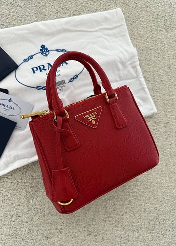 AYNI GÜN KARGO PRADA GALERİA - Görsel 2