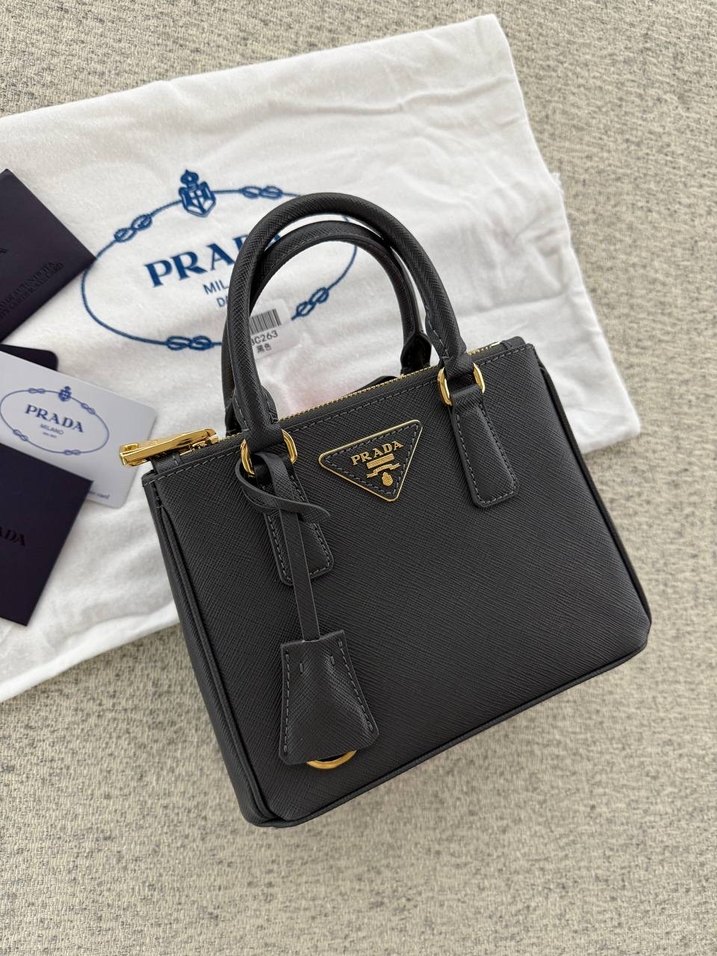 AYNI GÜN KARGO PRADA GALERİA - Görsel 3