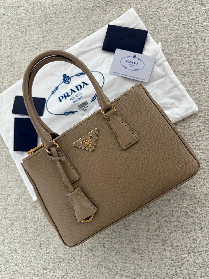 AYNI GÜN KARGO PRADA GALERİA - Görsel 2