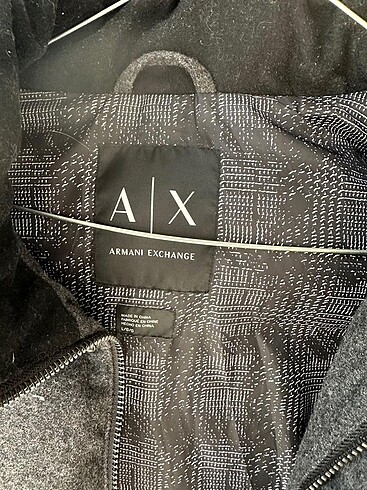 l Beden Armani Exchange Yelek