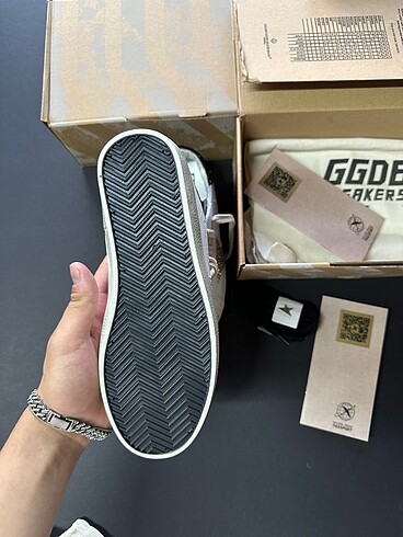 38 Beden Golden Goose Deluxe Gold