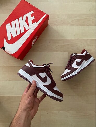 Nike Nike Dunk Low Bordo