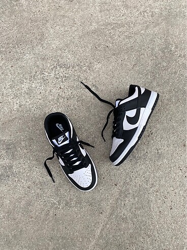 Nike Dunk Low Panda