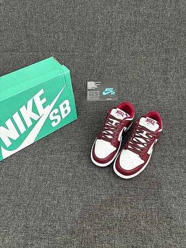 39 Beden bordo Renk Nike Dunk Low