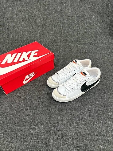Nike Blazer