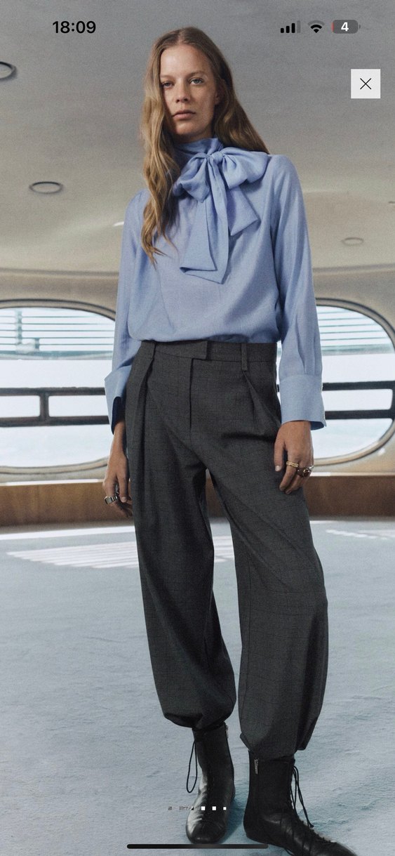 Mavi Keten Kadın Bluz, Yüksek Yakalı, Salaş Kesim - Görsel 2