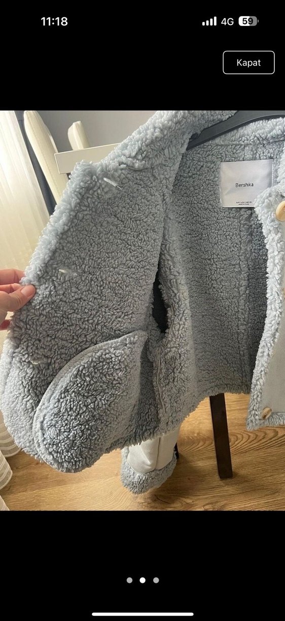 Mavi Kürklü Kısa Kadın Mont - Görsel 2