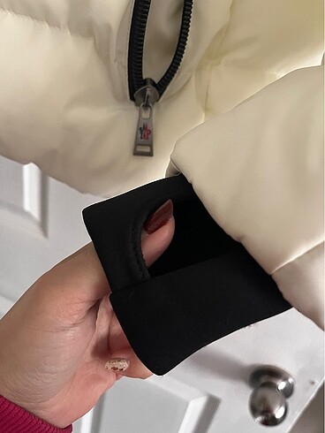 xl Beden beyaz Renk Moncler Kadın Mont