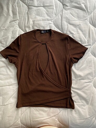 Zara Bluzz