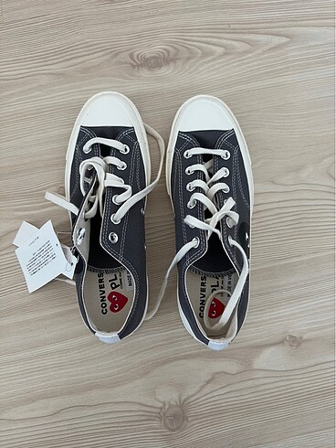 Converse comme des garçons