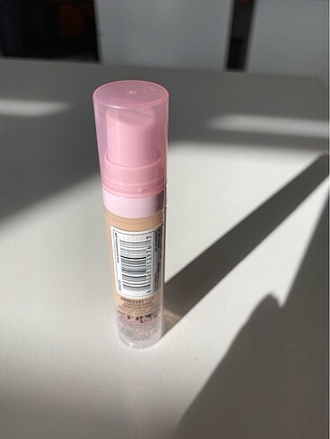 NYX Nyx bare with me kapatıcı