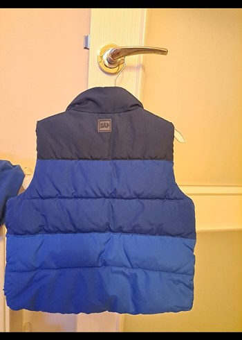 GAP Kolsuz Yelek 3 yaş - Görsel 2