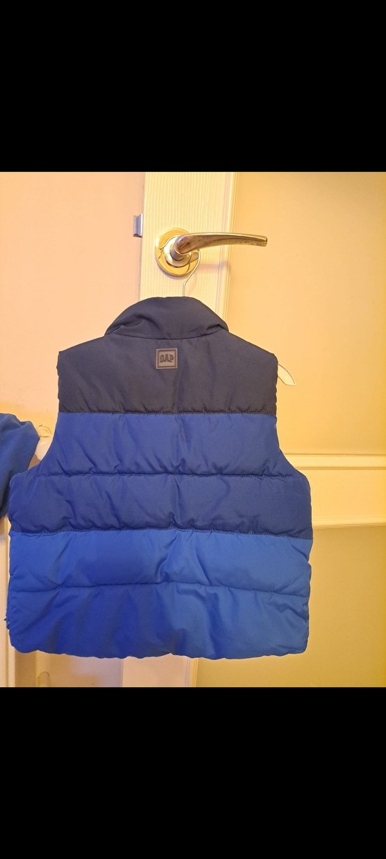 GAP Kolsuz Yelek 3 yaş - Görsel 2