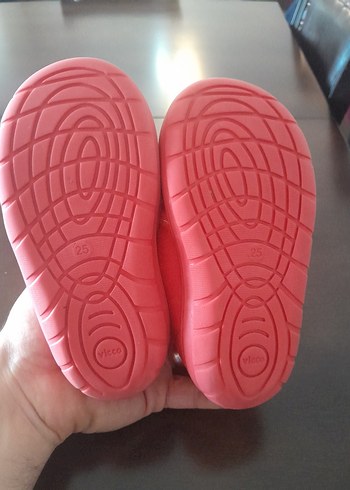 Çocuklar İçin Kırmızı Panduf 25 numara - Görsel 3