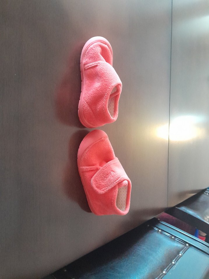 Çocuklar İçin Kırmızı Panduf 25 numara - Görsel 2