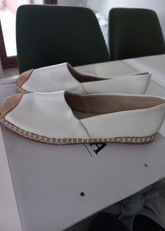 Beyaz babet - Görsel 2