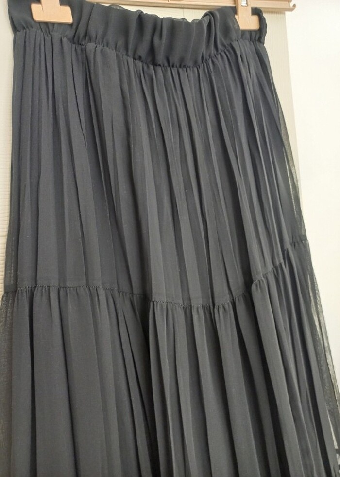 Şifon astarlı siyah etek - Görsel 3