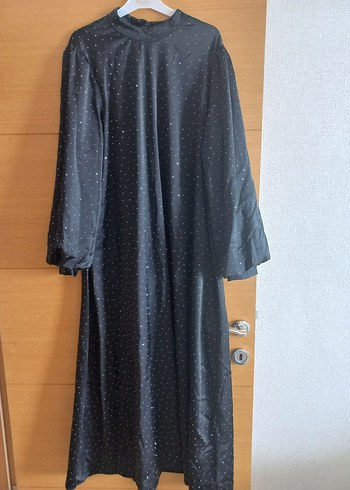 siyah A kesim taşlı seyyar kemerli elbise - Görsel 2