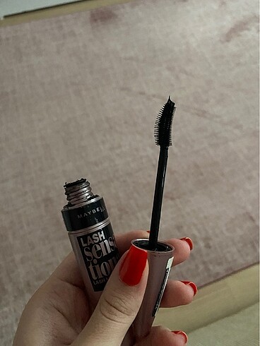 Maybelline lash sensational maskara