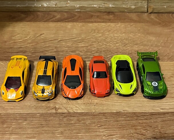 Hot wheels reguler takas olur hepsi temiz