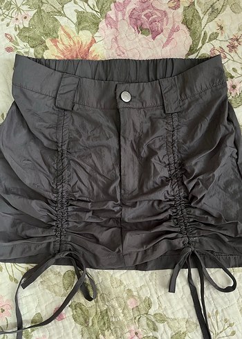 xs Beden Gri Paraşüt Kumaş Büzgülü Mini Etek