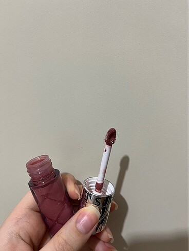 Beden Renk Sephora Gloss 08 numara