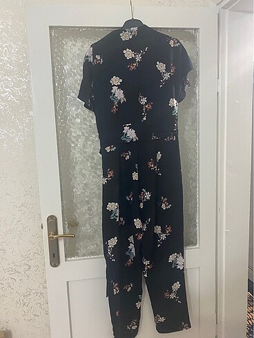 Stradivarius Çiçekli tulum