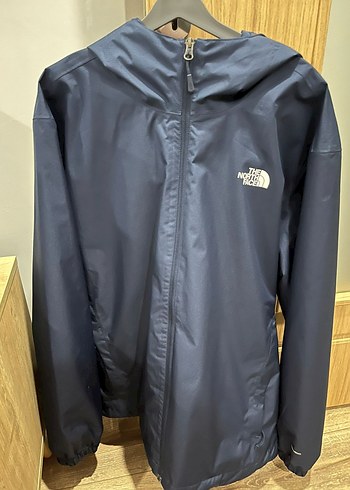 The North Face Erkek Lacivert Kapüşonlu Yağmurluk - Görsel 2