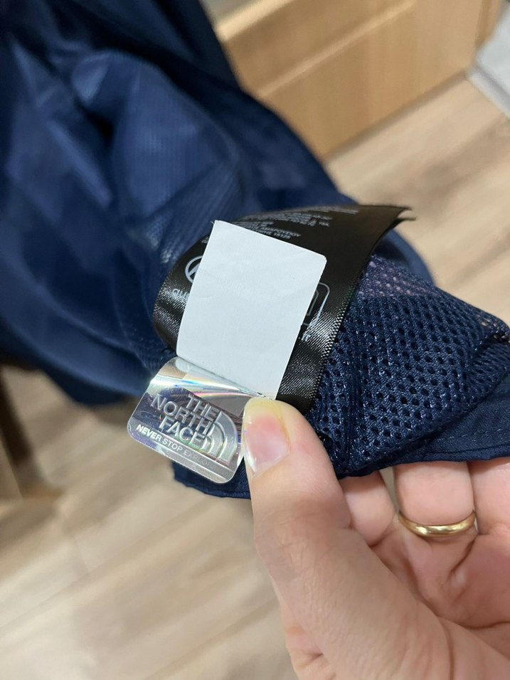 The North Face Erkek Lacivert Kapüşonlu Yağmurluk - Görsel 5