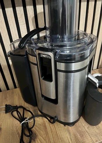 Arçelik K-1579 Paslanmaz Çelik Katı Meyve Sıkacağı - Görsel 3