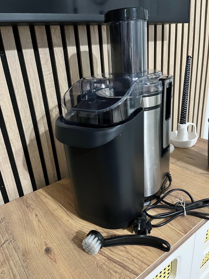 Arçelik K-1579 Paslanmaz Çelik Katı Meyve Sıkacağı - Görsel 4