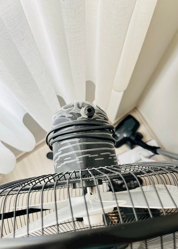 Kumtel Siyah Ayaklı Vantilatör - Görsel 3