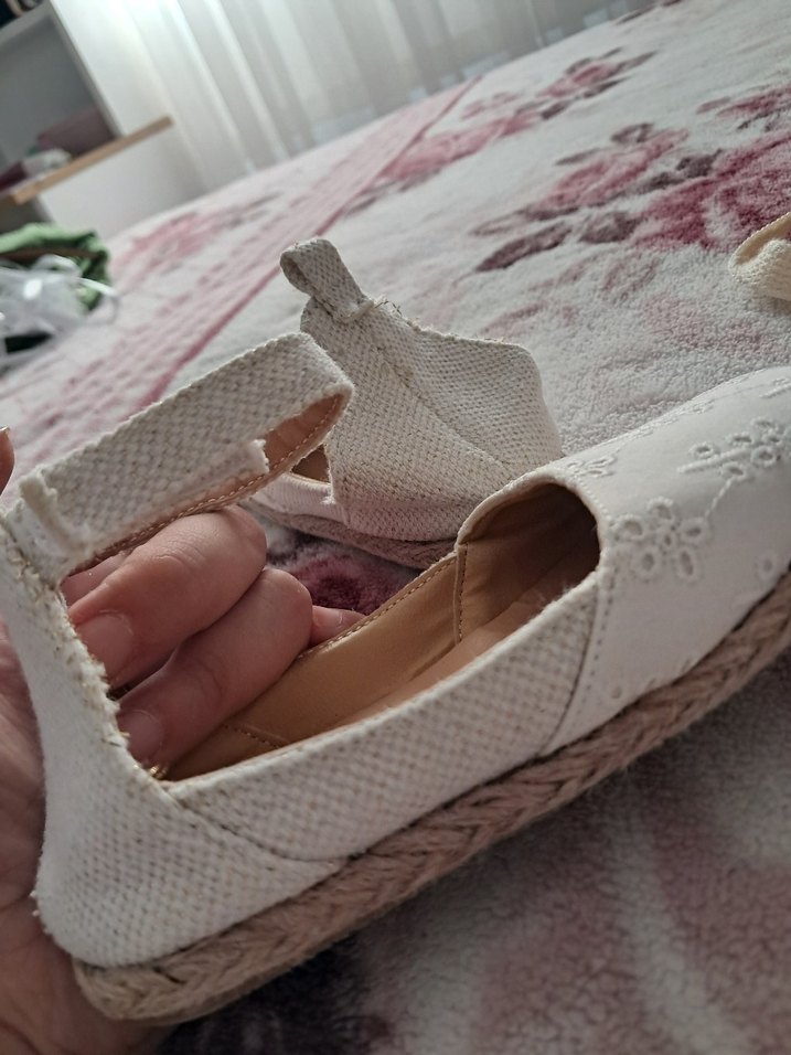 LCW STEPS Beyaz Nakışlı Kız Bebek Babet - Görsel 3