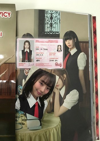 Unis swicy albüm - Görsel 9