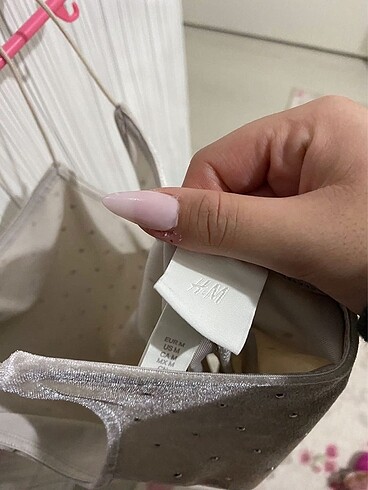 m Beden ten rengi Renk H&M elbise