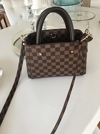 Lv 1:1 bag 