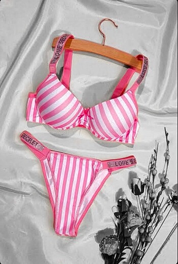 Victoria secret pembe çizgili destekli takım????