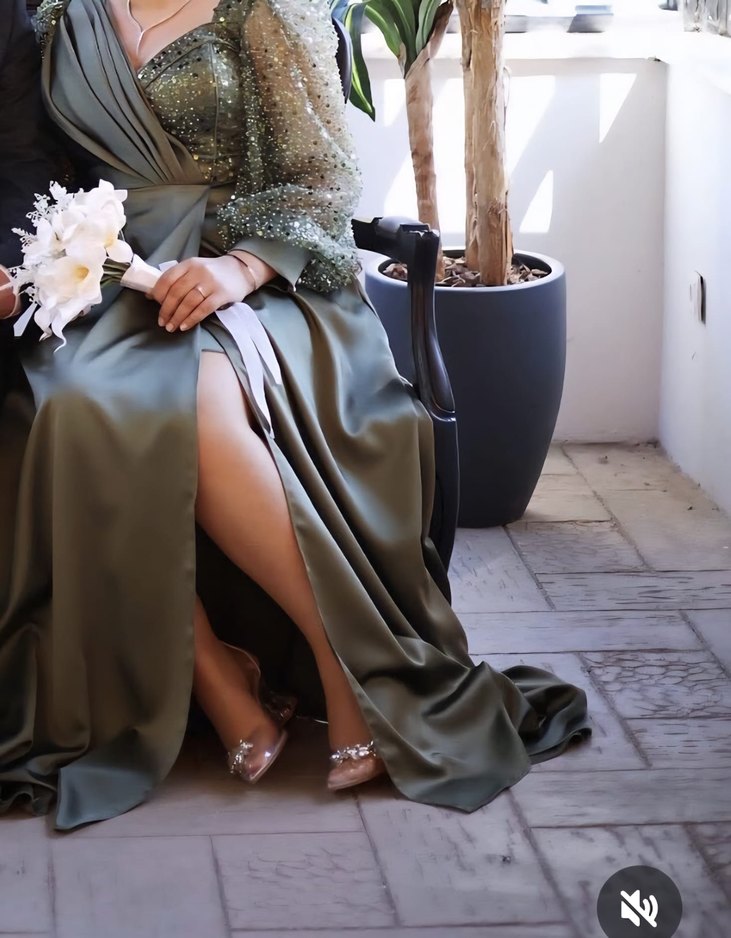 Haki Uzun Drapeli Kadın Abiye Elbise - Görsel 4