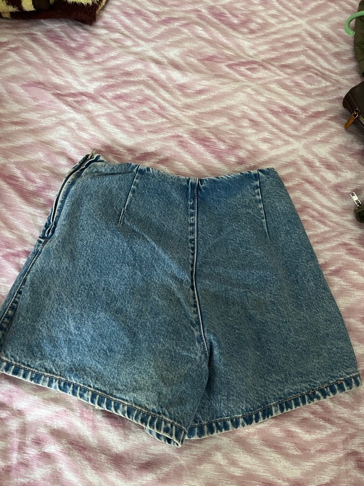 Düğmeli Mavi Midi Denim Şort - Görsel 2