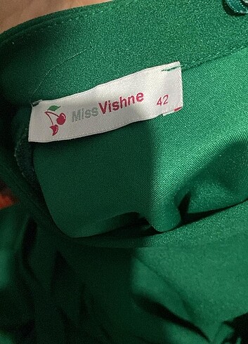 42 Beden Bır kez gıyıldı 