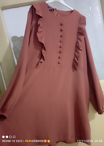 Uzun Kollu Bej Fırfırlı Tunik - Görsel 3