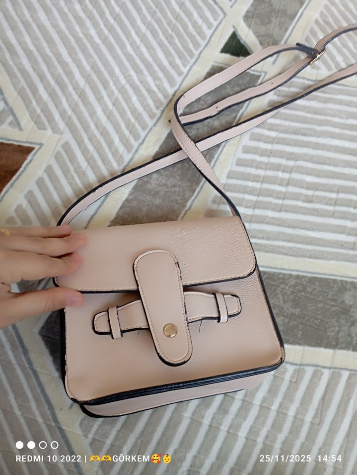 Bej Deri Tokalı Kadın Çantası - Görsel 3