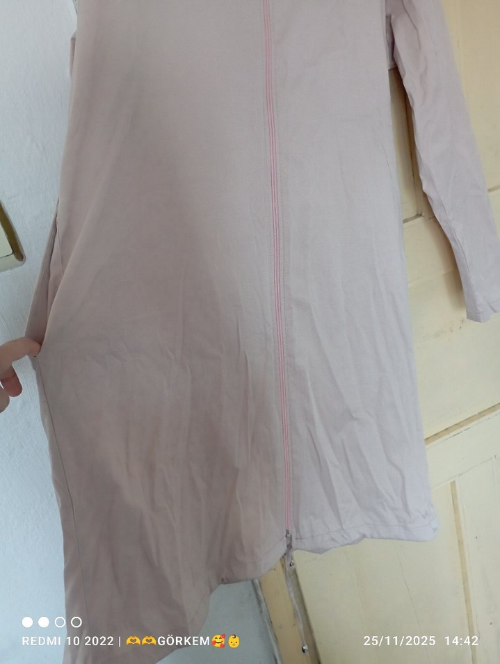 Bej Uzun Kollu Rahat Kesim Kadın Elbisesi - Görsel 4