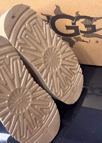 37 Beden UGG İTHAL KALİTE