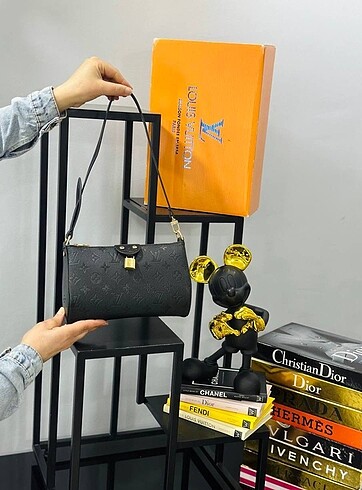 Louis Vuitton LOUIS VUITTON A KALİTE ÇANTA