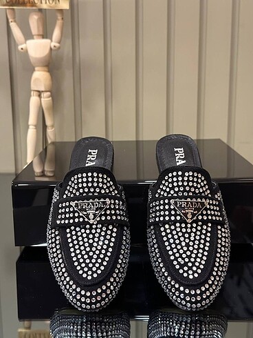 PRADA