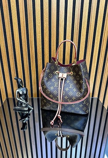 Louis Vuitton LOUIS VUITTON A KALİTE ÇANTA