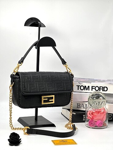 Fendi FENDİ FF BAGUETTE A KALİTE KOL ÇANTASI