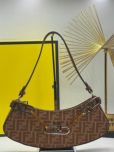 Fendi FENDİ EL ÇANTASI A KALİTE