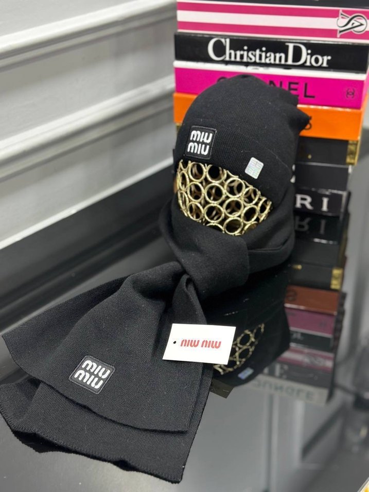 MIU MIU BERE ATKI A KALİTE TAKIM - Görsel 2